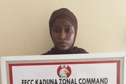 The EFCC has charged four individuals with obstructing justice in Kaduna.