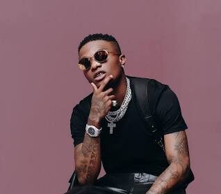 Wizkid and Davido have intensified their online feud, trading more verbal jabs.