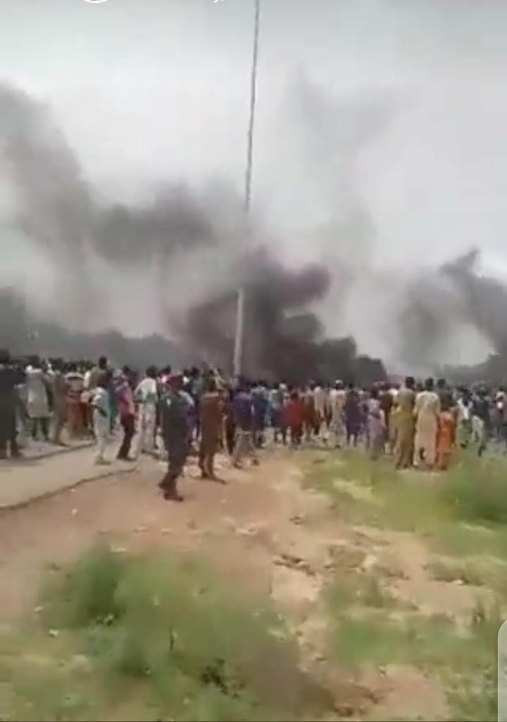 Former President Mohammed Buhari’s Residence in Daura Set Ablaze Amidst Growing Economic Discontent