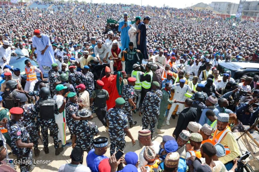 Muslims converge in Bauchi for 49th Nyass Maulud anniversary, pray for leaders